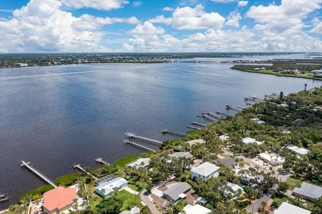 4090 Pelican Shores Circle Englewood FL 34223