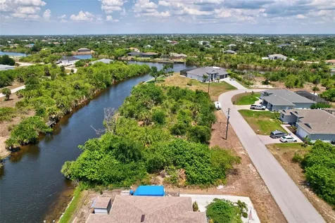 10080 Cocoa Beach Street Port Charlotte FL 33981