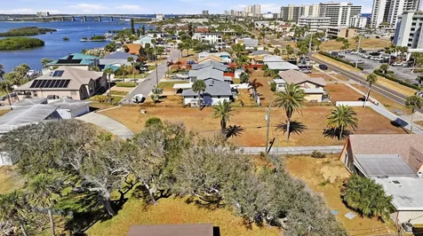 3812 Cardinal Boulevard Port Orange FL 32127