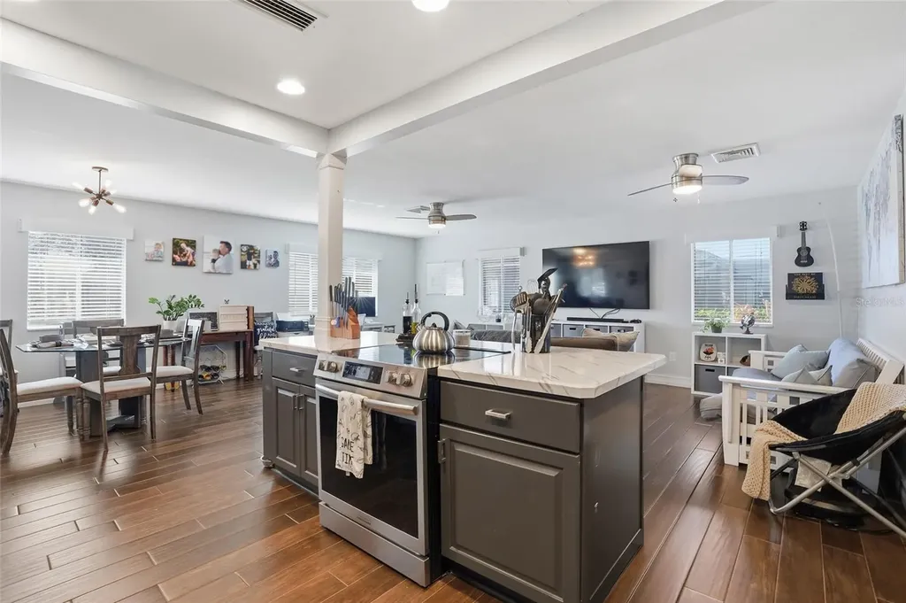 885 Entrada Drive S Fort Myers FL 33919