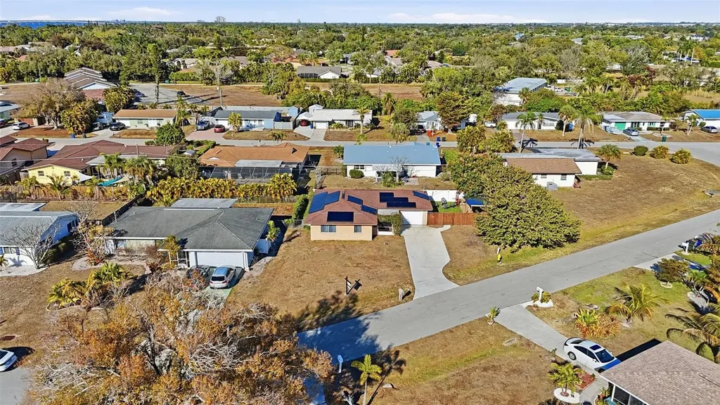 885 Entrada Drive S Fort Myers FL 33919