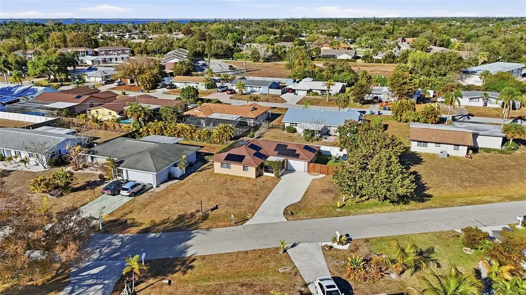 885 Entrada Drive S Fort Myers FL 33919