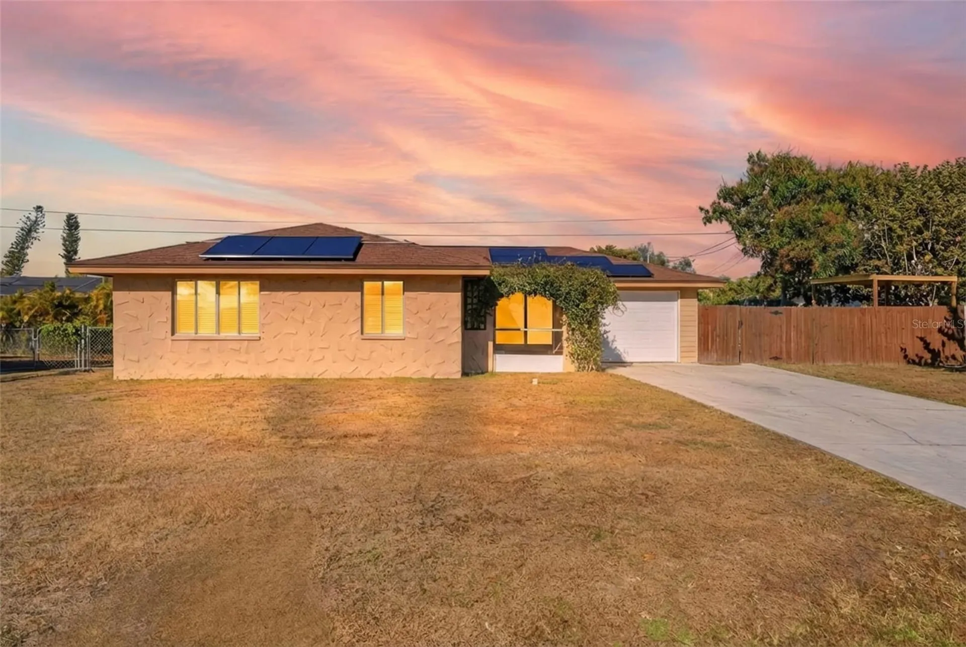 885 Entrada Drive S Fort Myers FL 33919