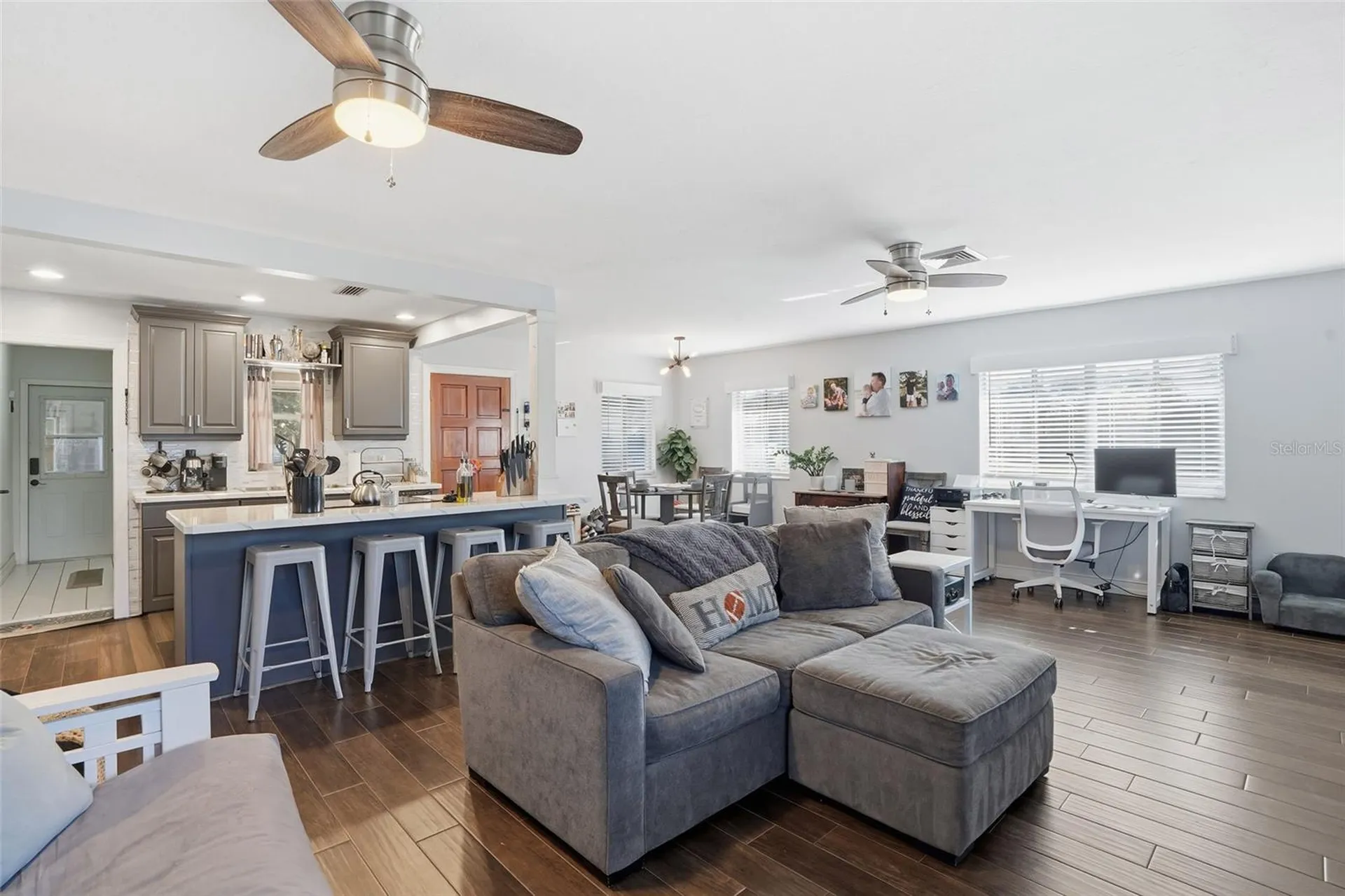 885 Entrada Drive S Fort Myers FL 33919