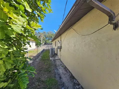 1011 Bacon Avenue Sarasota FL 34232