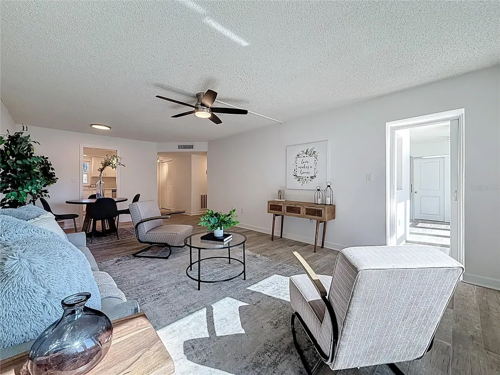 4550 Cove Circle St Petersburg FL 33708
