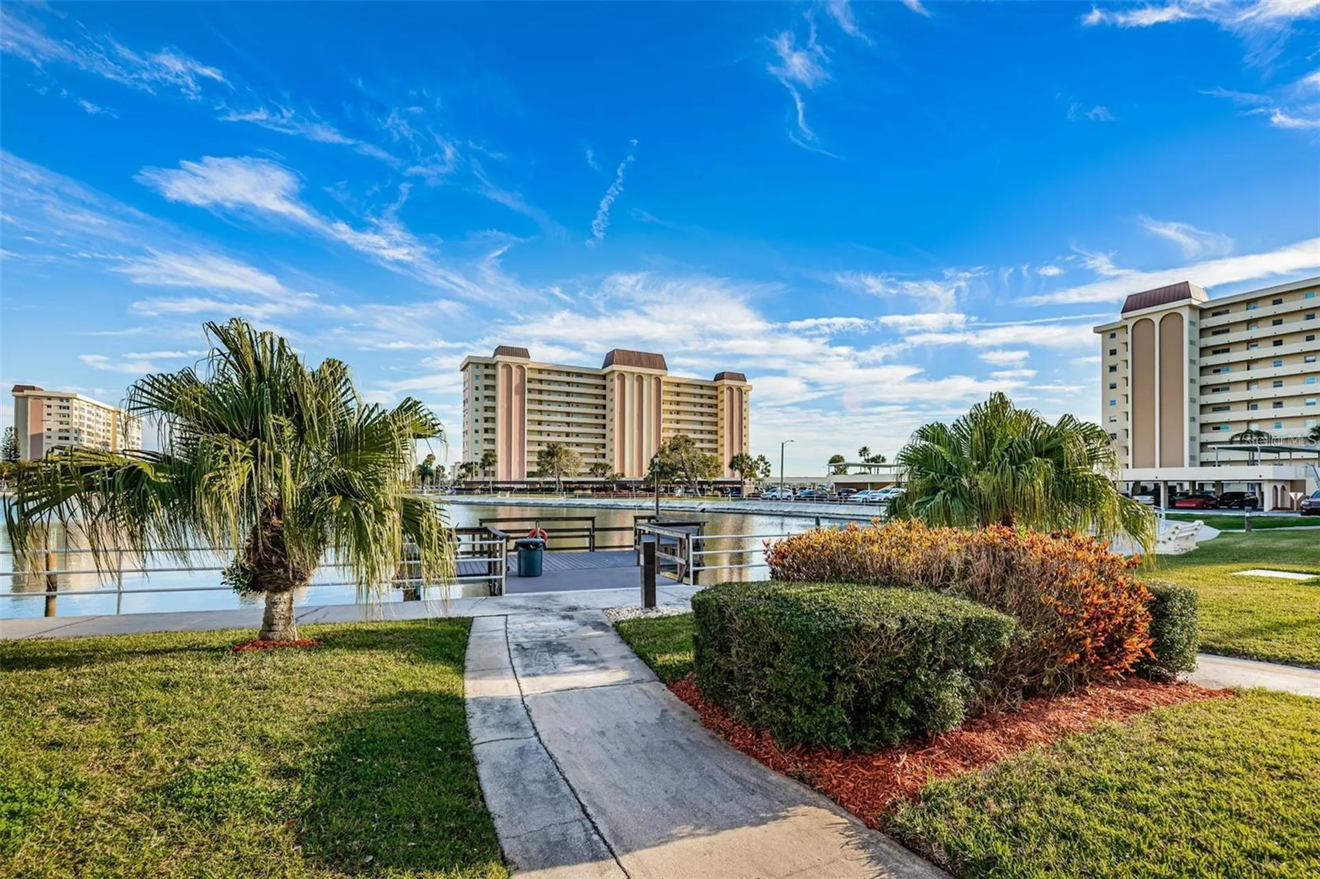 4550 Cove Circle St Petersburg FL 33708