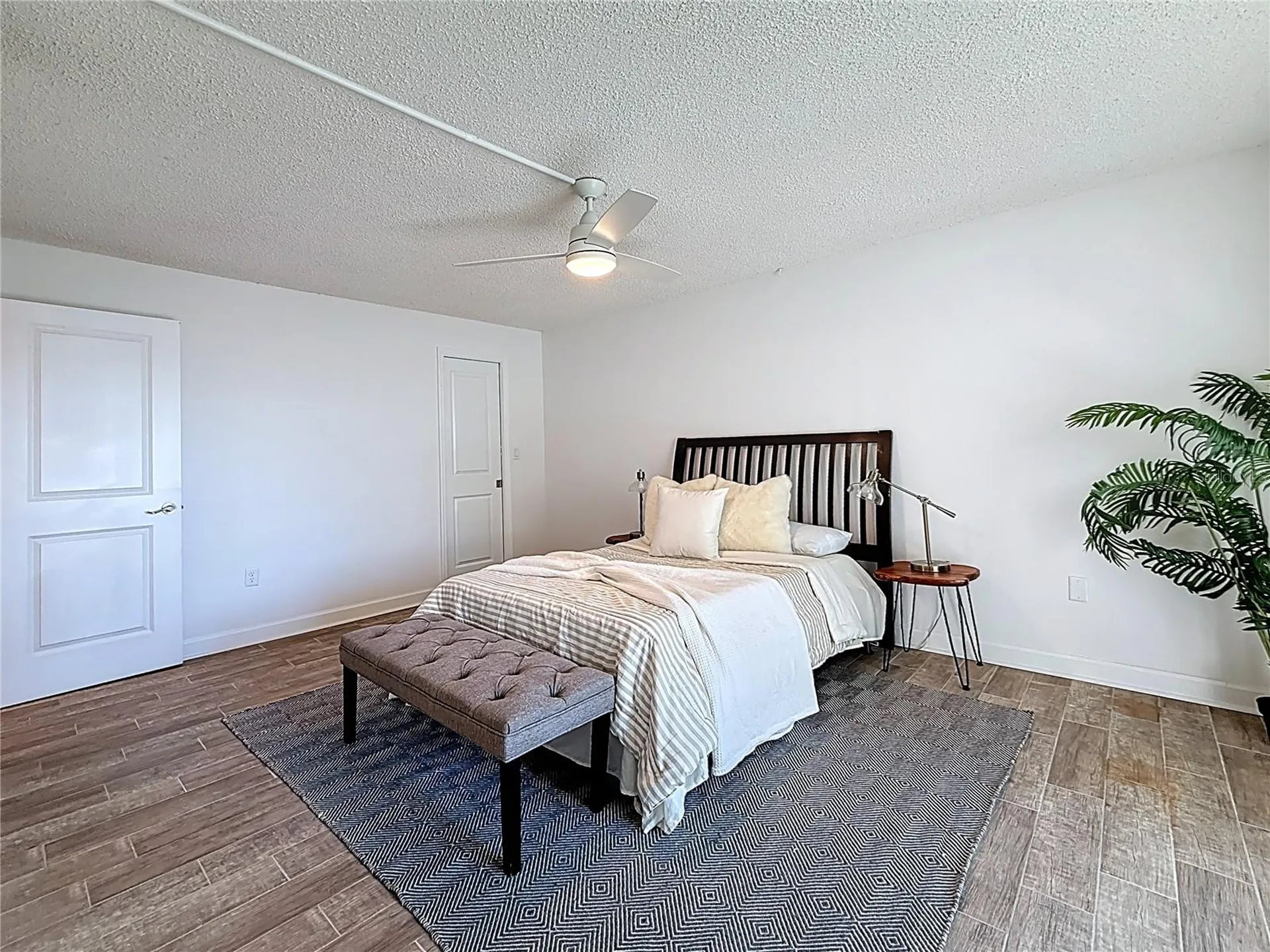 4550 Cove Circle St Petersburg FL 33708