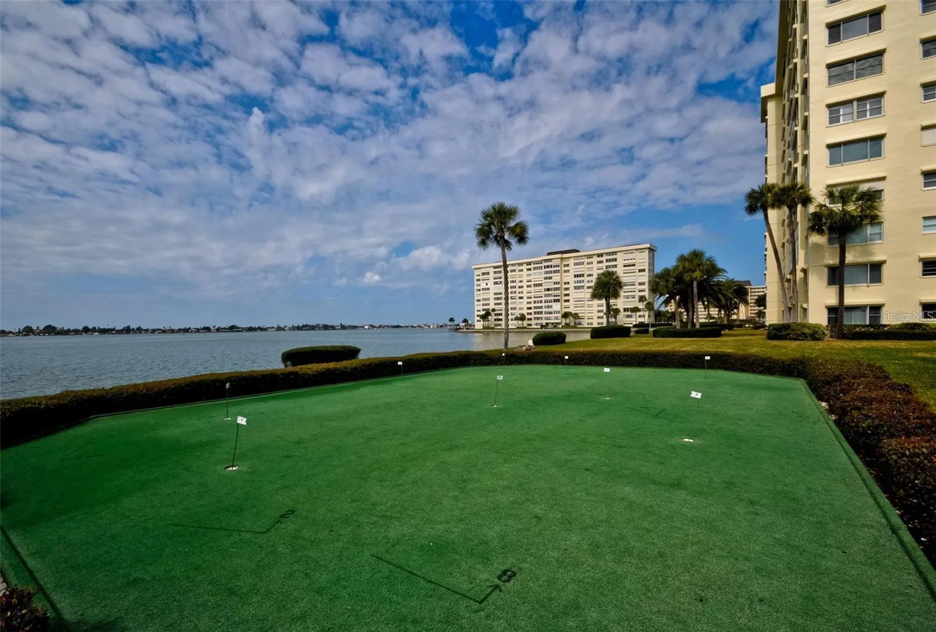 4550 Cove Circle St Petersburg FL 33708