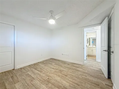 4550 Cove Circle St Petersburg FL 33708