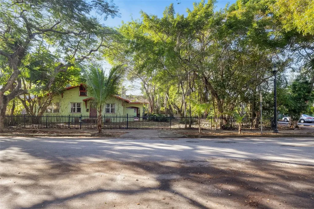 58 NE 48th Street Miami FL 33137