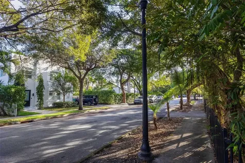 58 NE 48th Street Miami FL 33137