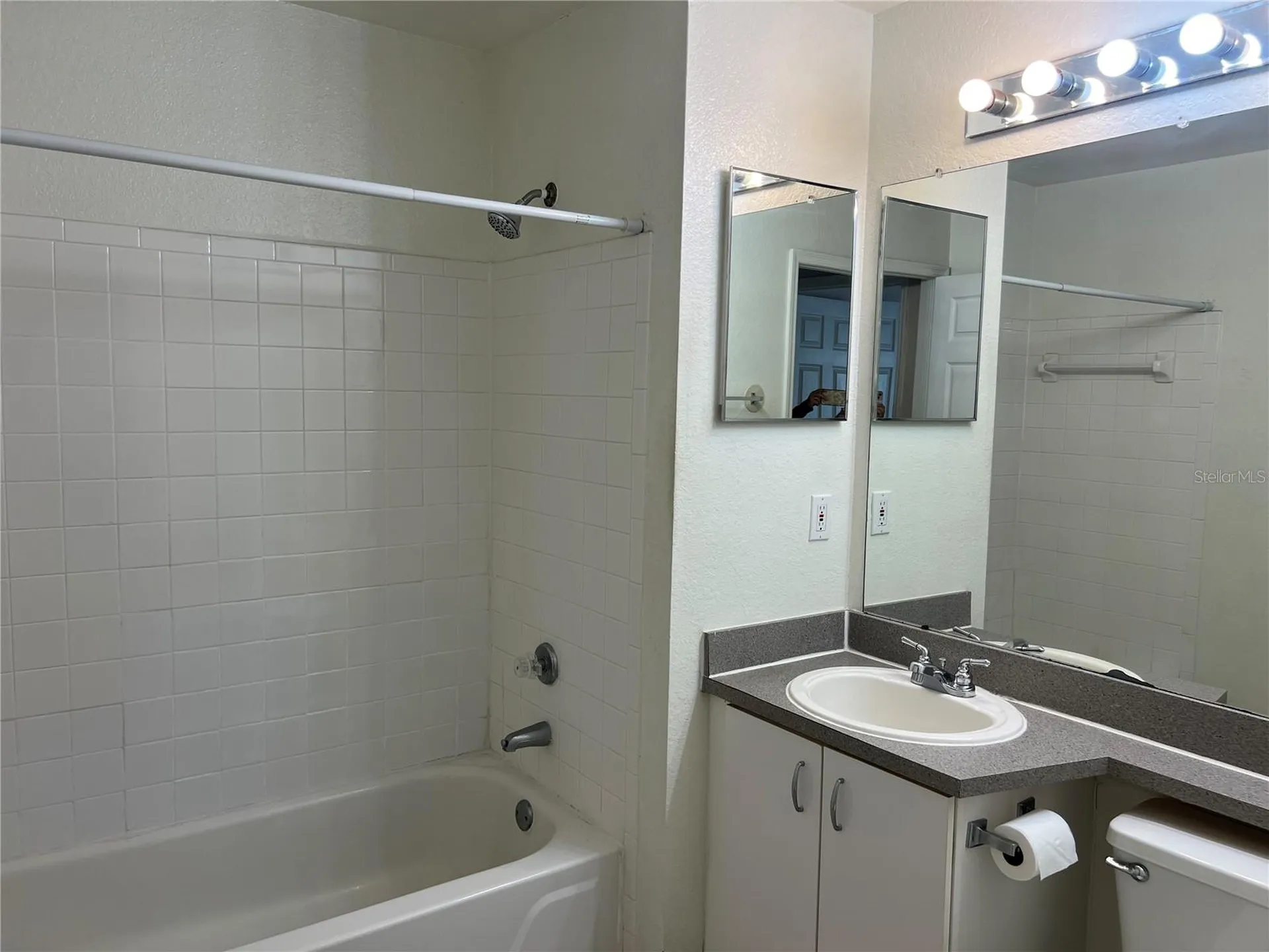 8915 Latrec Avenue Orlando FL 32819