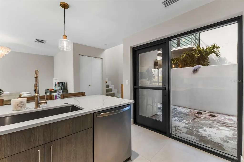 1558 4th Street Sarasota FL 34236