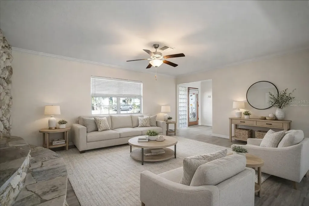 910 Spindle Palm Way Apollo Beach FL 33572