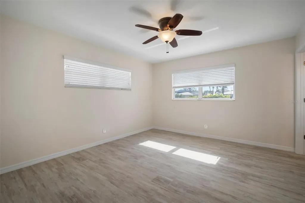 910 Spindle Palm Way Apollo Beach FL 33572
