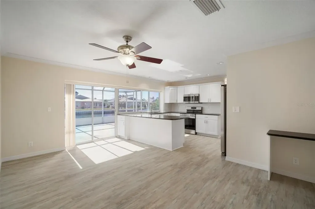 910 Spindle Palm Way Apollo Beach FL 33572