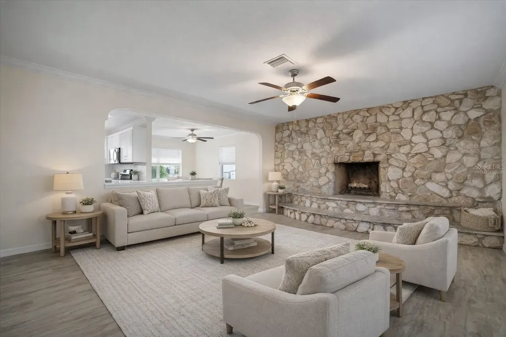 910 Spindle Palm Way Apollo Beach FL 33572