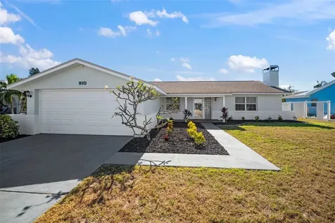 910 Spindle Palm Way Apollo Beach FL 33572