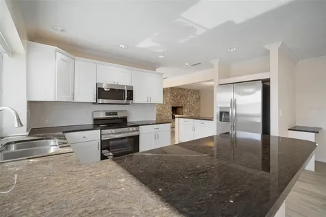 910 Spindle Palm Way Apollo Beach FL 33572