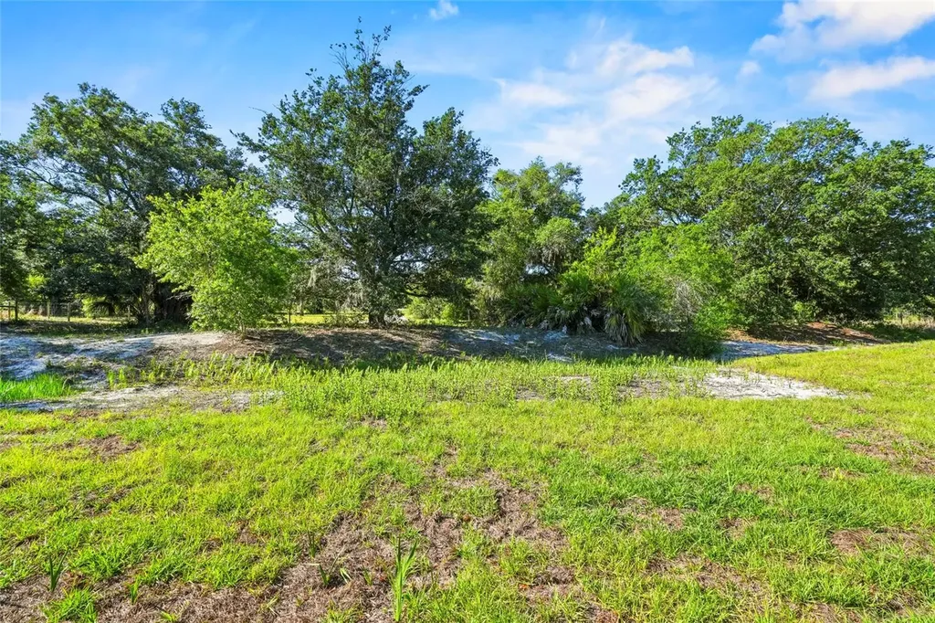 21712 NW 274th Street Okeechobee FL 34972