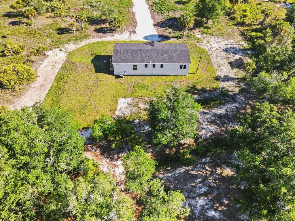 21712 NW 274th Street Okeechobee FL 34972