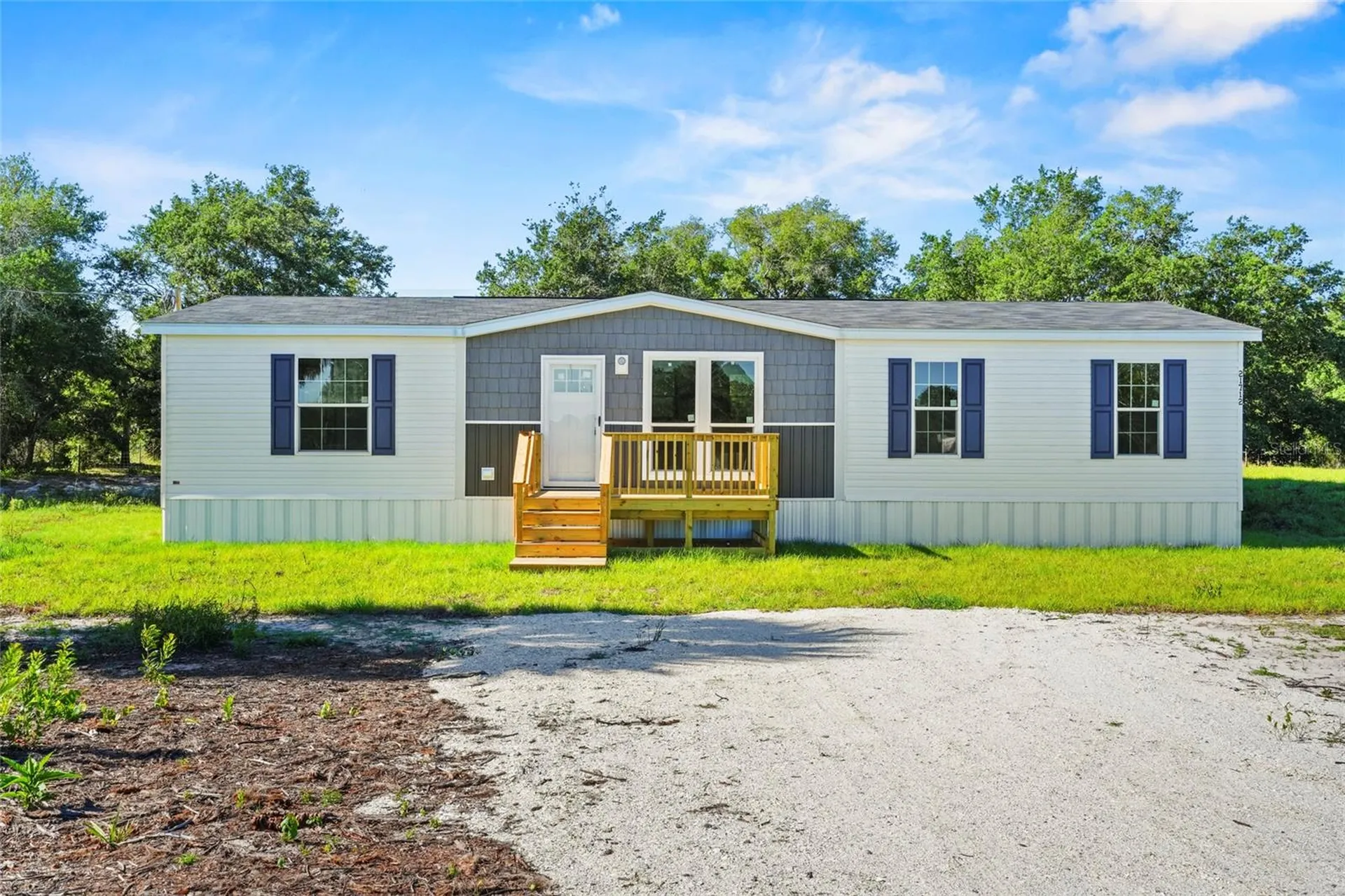 21712 NW 274th Street Okeechobee FL 34972