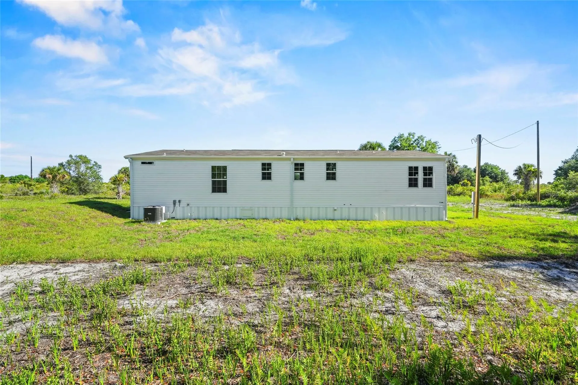 21712 NW 274th Street Okeechobee FL 34972