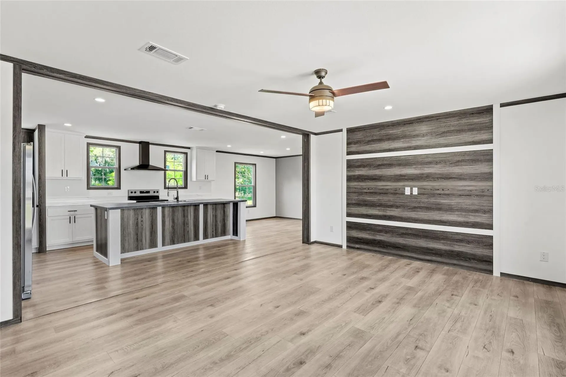 21712 NW 274th Street Okeechobee FL 34972