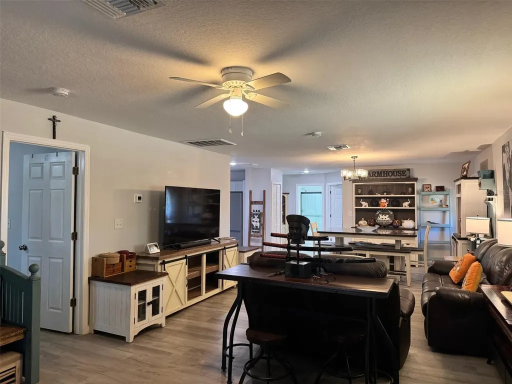 38706 River Road Dade City FL 33525
