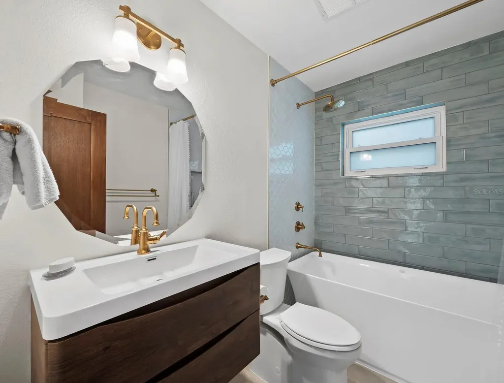 635 Marbury Lane Longboat Key FL 34228