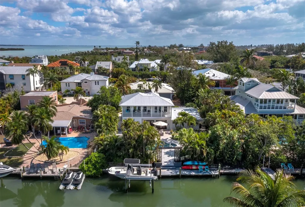 635 Marbury Lane Longboat Key FL 34228