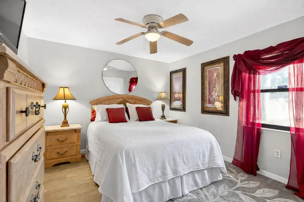 5870 NW 55th Court Ocala FL 34482