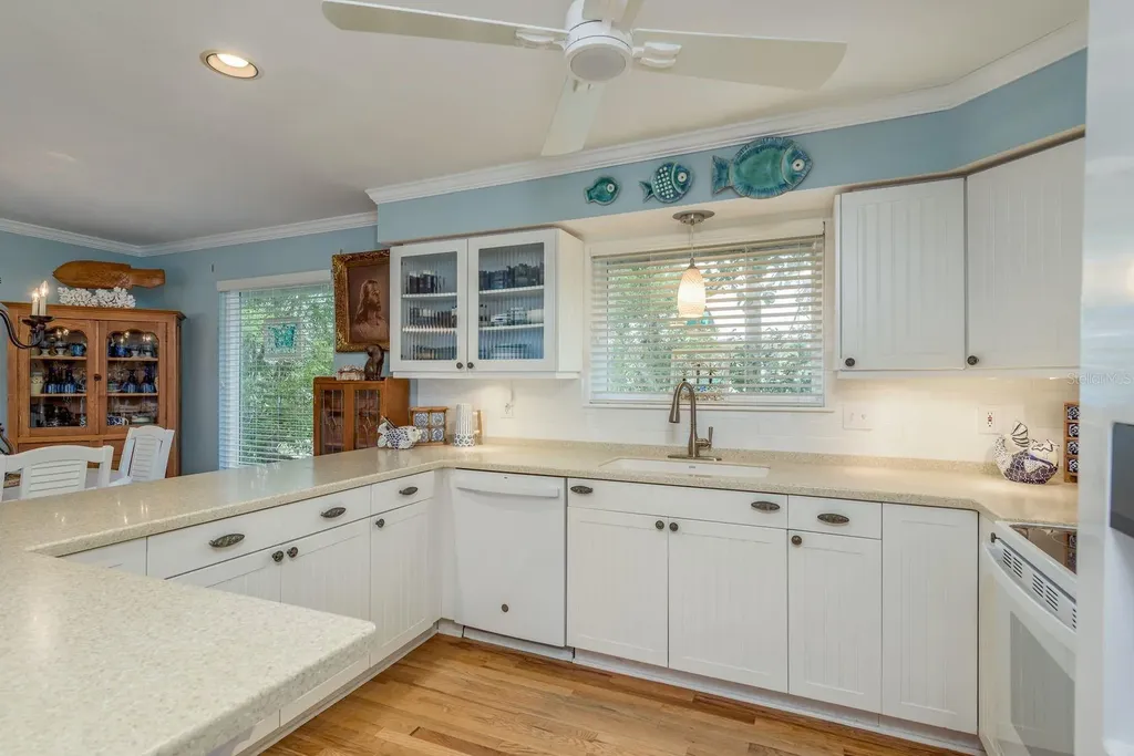 737 Ohio Avenue Palm Harbor FL 34683