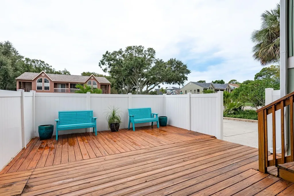 737 Ohio Avenue Palm Harbor FL 34683