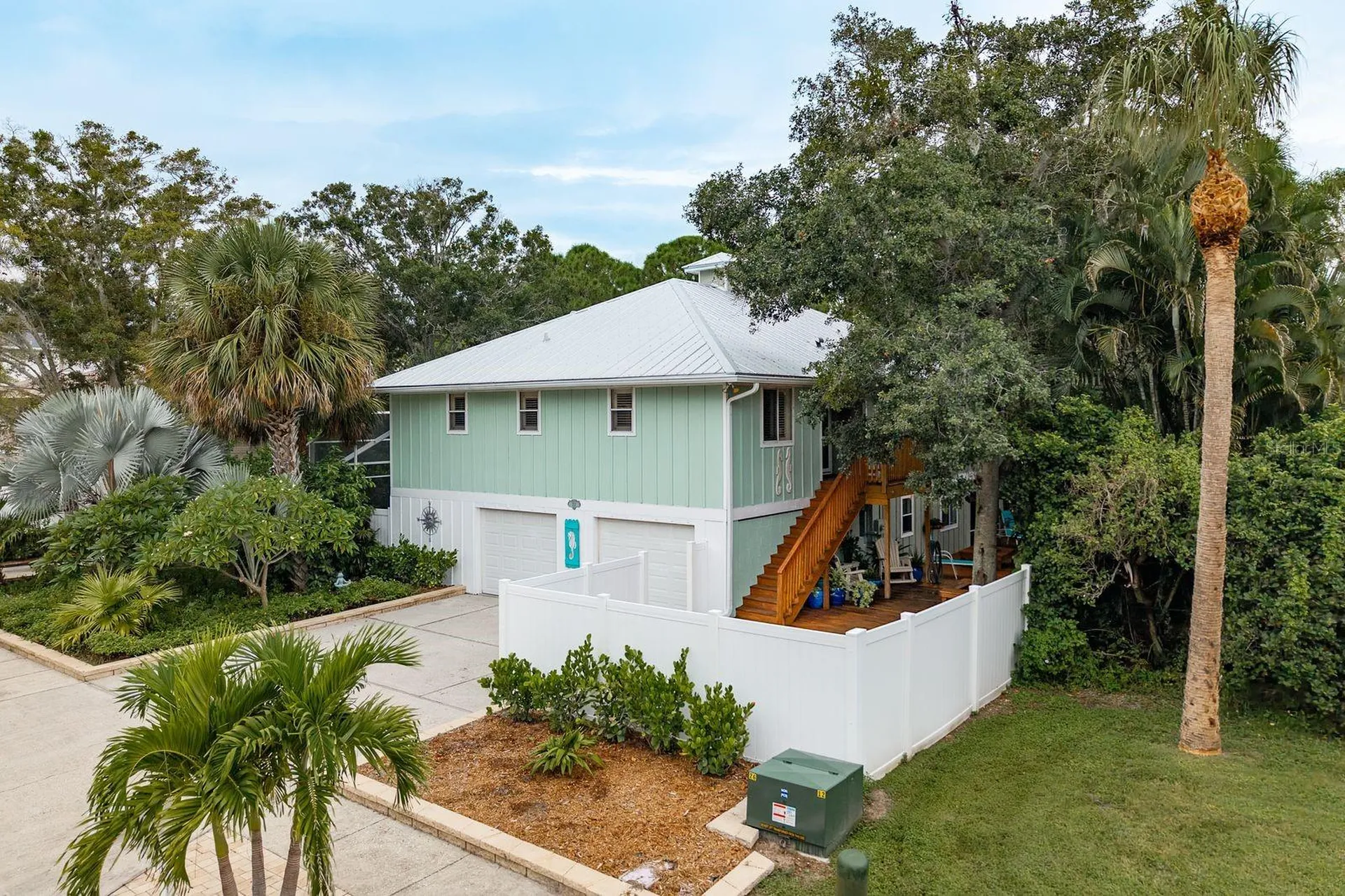737 Ohio Avenue Palm Harbor FL 34683
