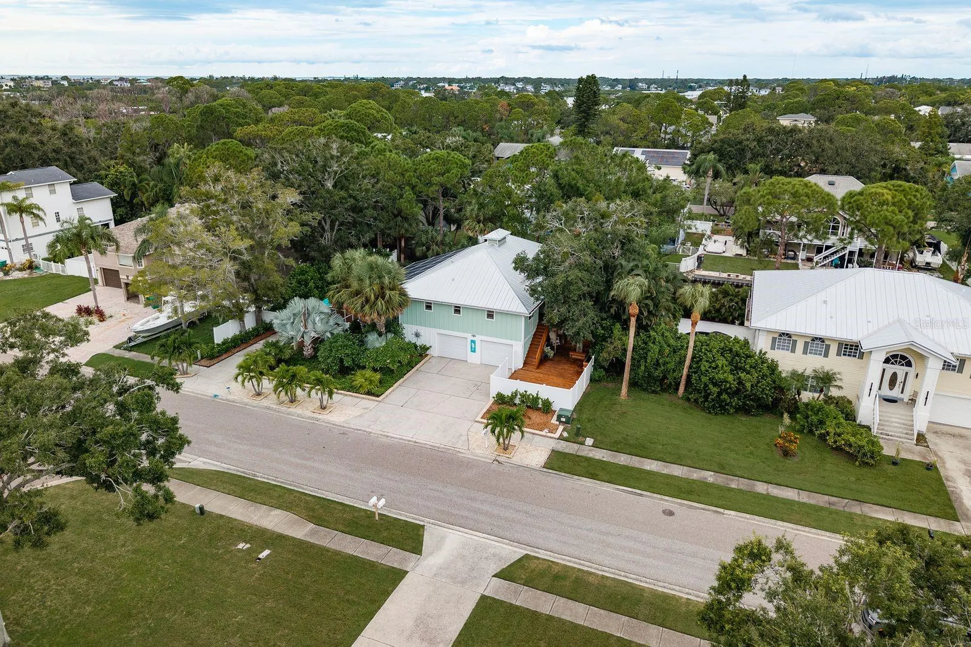 737 Ohio Avenue Palm Harbor FL 34683