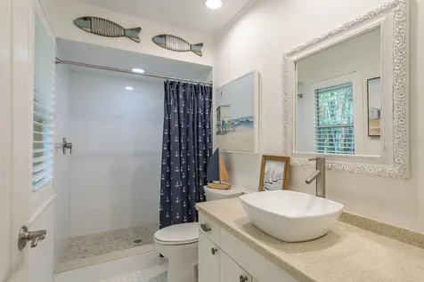 737 Ohio Avenue Palm Harbor FL 34683
