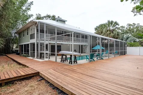 737 Ohio Avenue Palm Harbor FL 34683