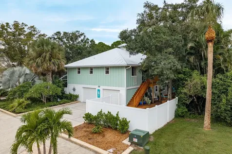 737 Ohio Avenue Palm Harbor FL 34683