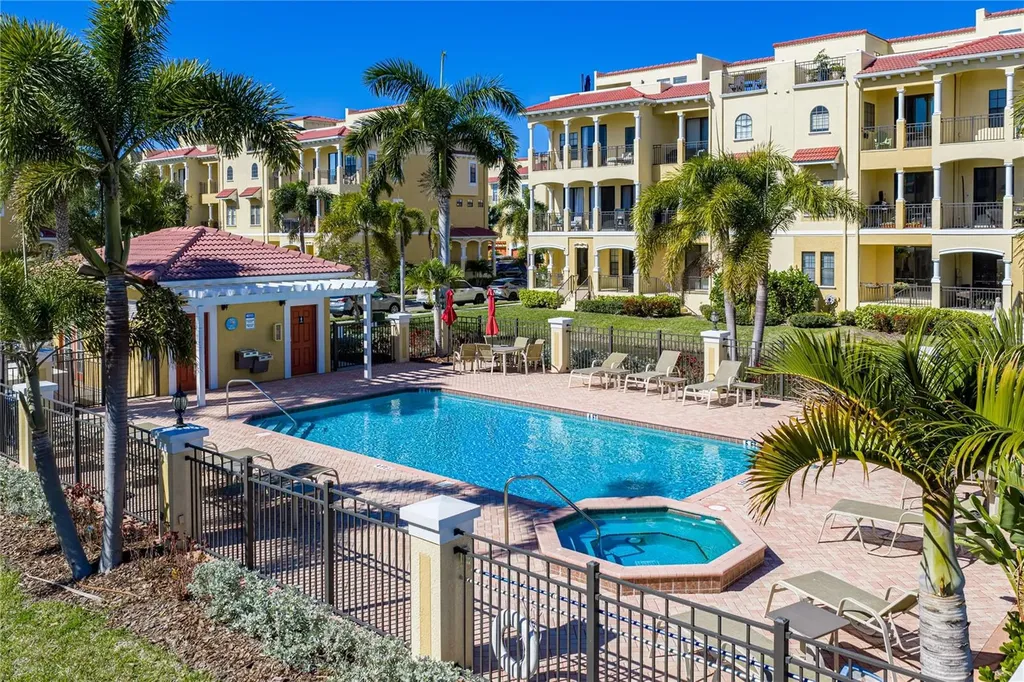 6411 Mayra Shores Lane Apollo Beach FL 33572