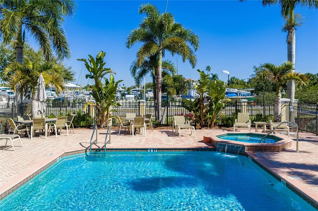 6411 Mayra Shores Lane Apollo Beach FL 33572