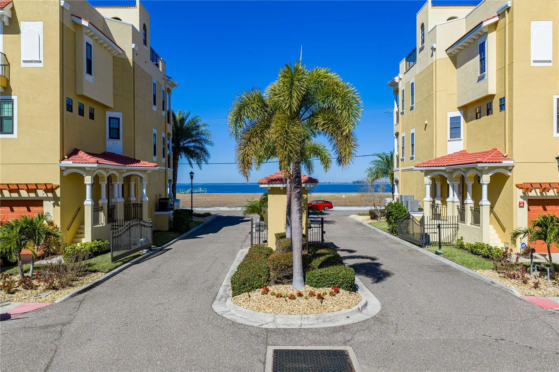 6411 Mayra Shores Lane Apollo Beach FL 33572