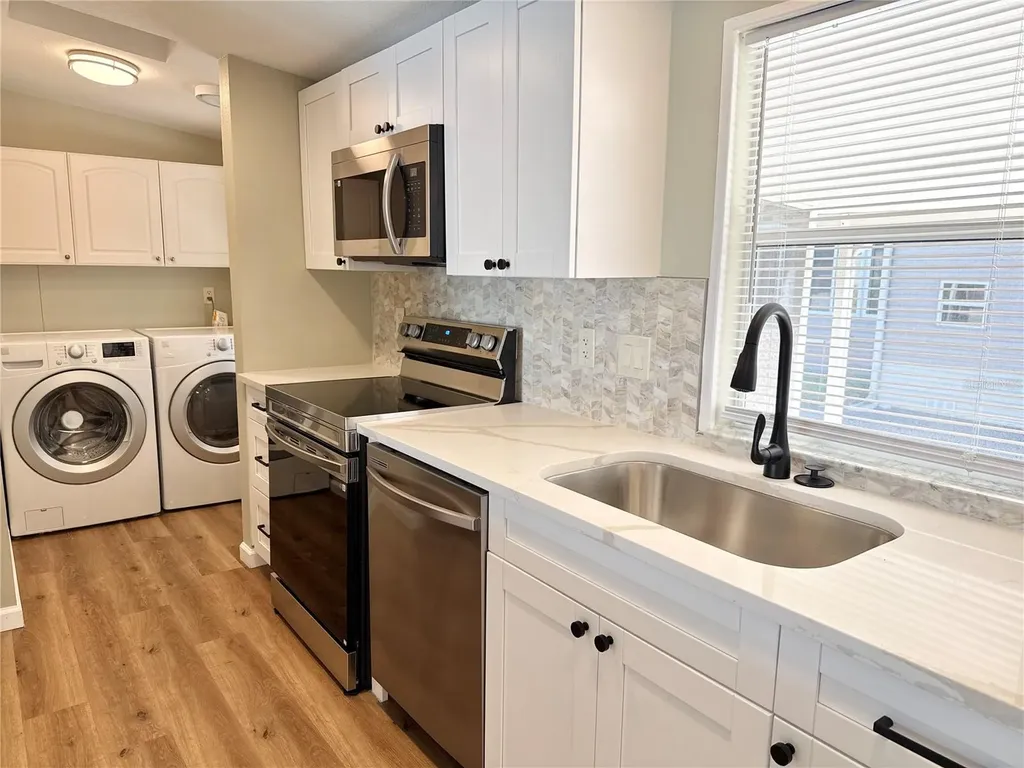 6827 Mount Pleasant Road NE St Petersburg FL 33702