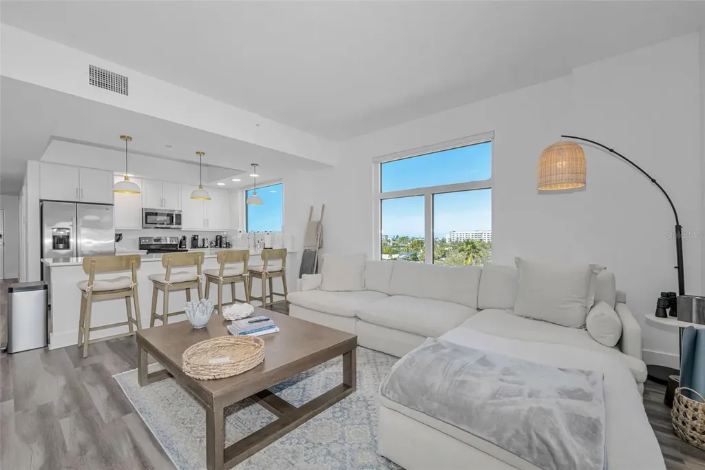 415 Island Way Clearwater Beach FL 33767