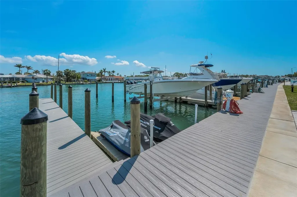 415 Island Way Clearwater Beach FL 33767