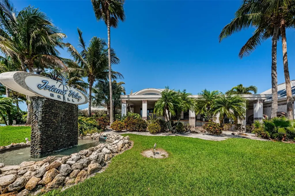 415 Island Way Clearwater Beach FL 33767