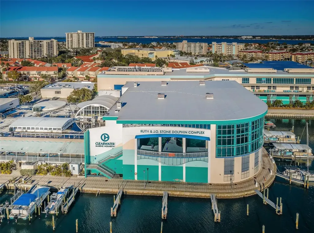 415 Island Way Clearwater Beach FL 33767