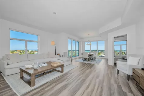 415 Island Way Clearwater Beach FL 33767