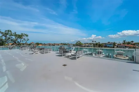 415 Island Way Clearwater Beach FL 33767